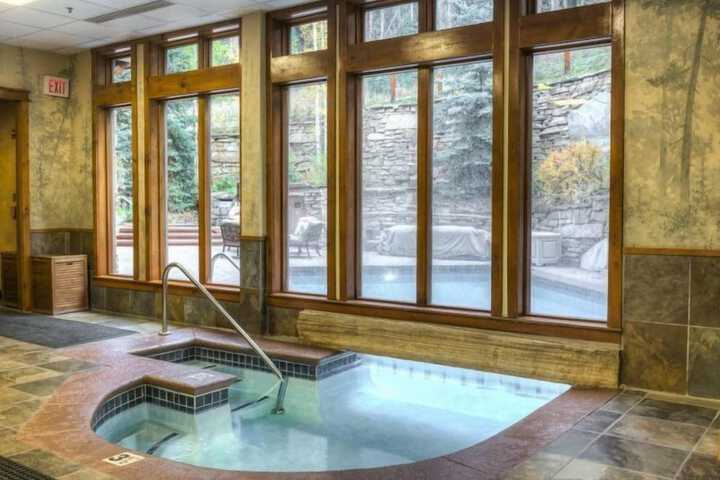 Premier 2 Bedroom Ski in Ski out Vacation Rental at the Timbers With the Best Access to Skiing in Keystone