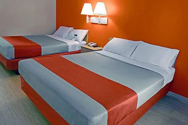 Room 40 of 47