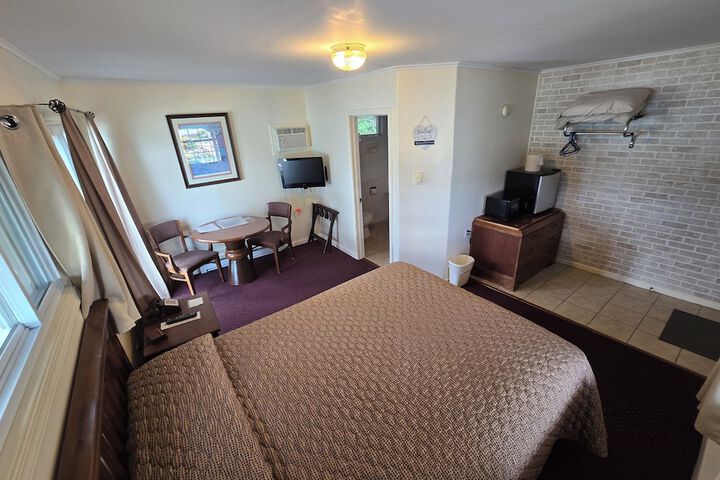 Lake View Motel