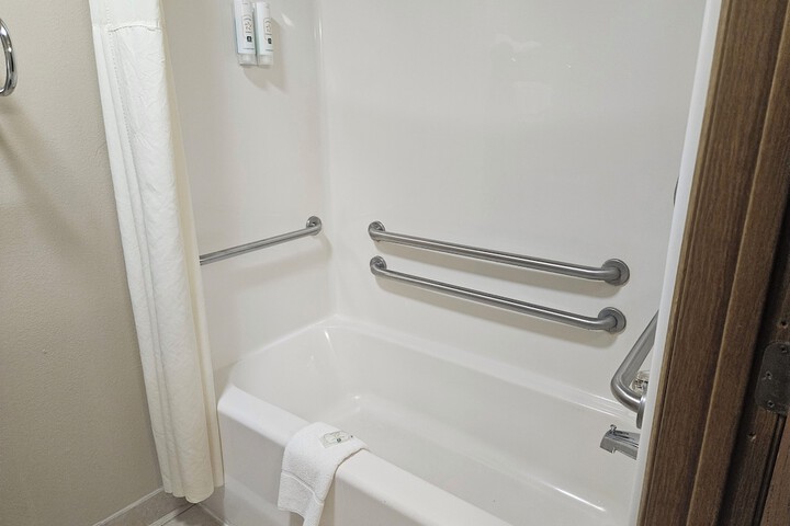Quality Inn & Suites