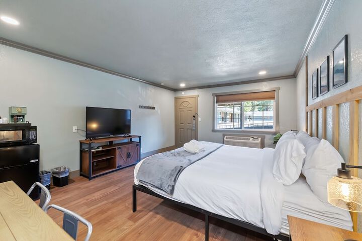 Room 19 of 35
