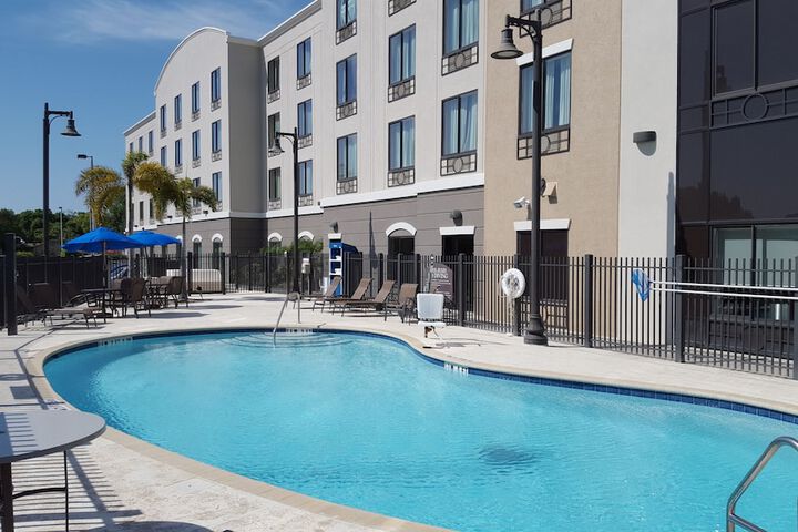 Pool 9 of 55