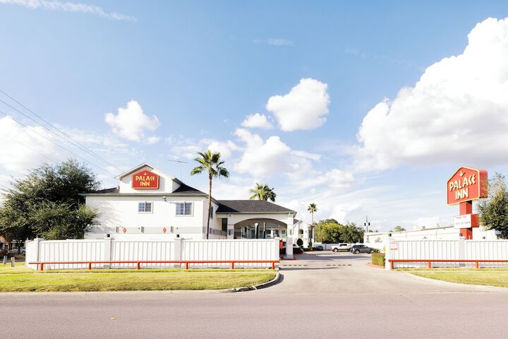Palace Inn I10East & John Ralston