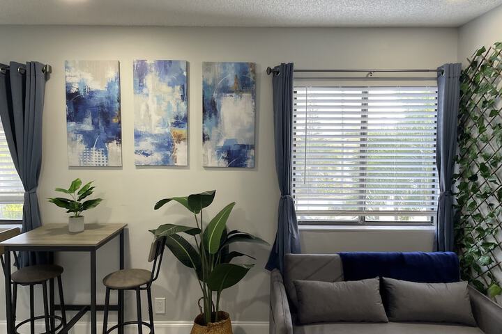 Room 14 of 27