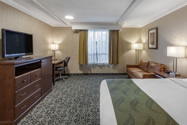 Room 8 of 35