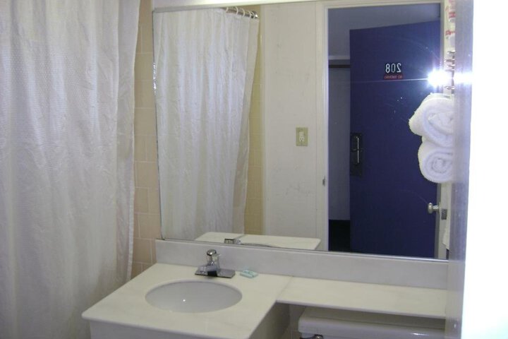BUDGET INN ALBANY