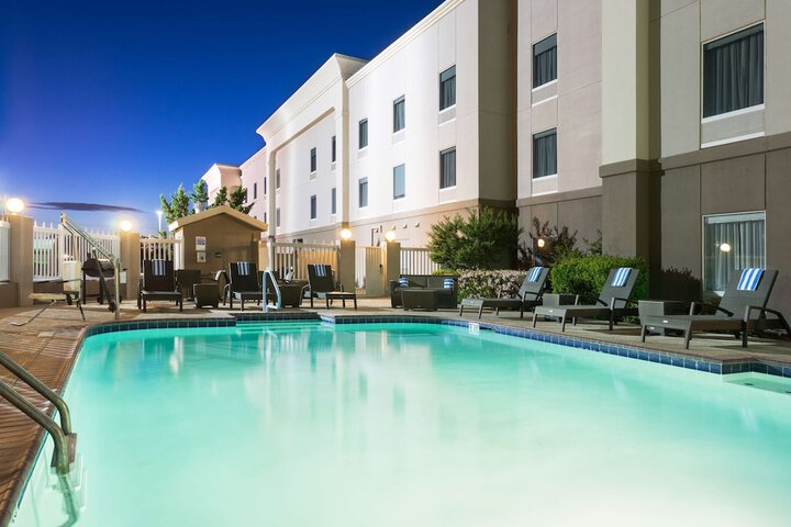 Pool 4 of 19