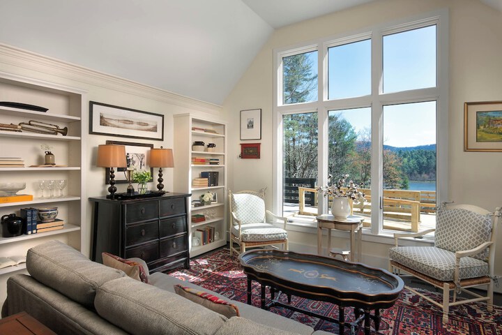 Kanuga Inn & Lodging