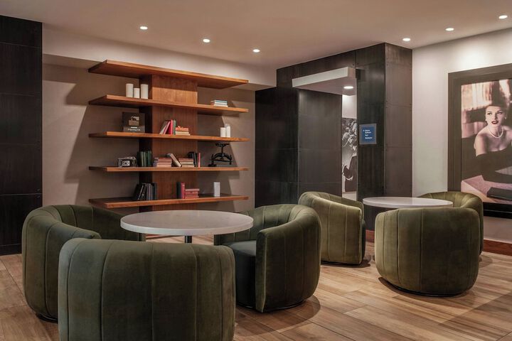 Four Points by Sheraton Los Angeles Westside