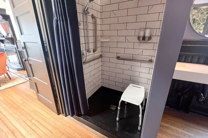 Room 65 of 120