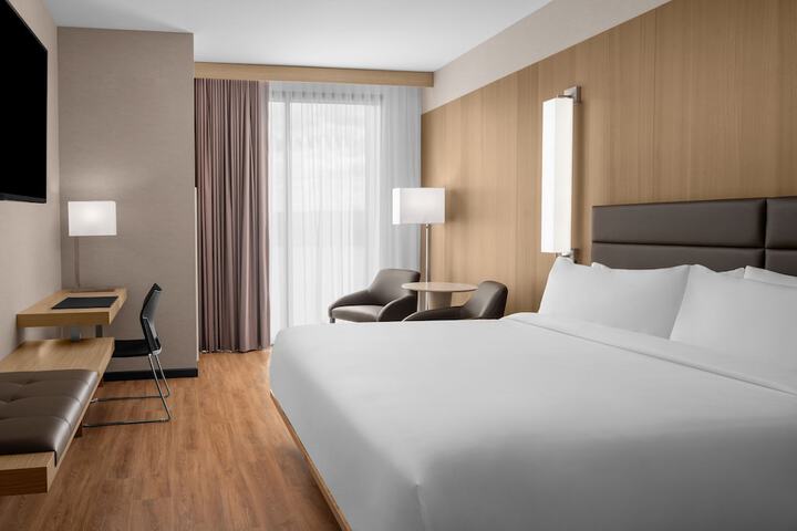 Room 17 of 24