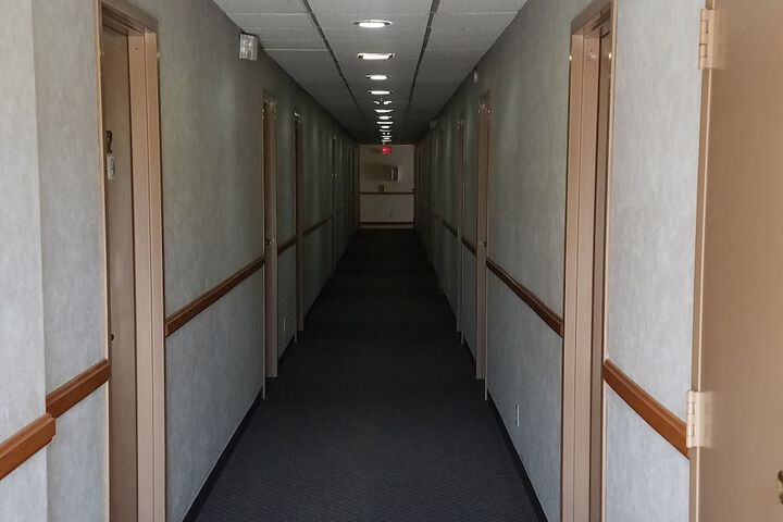 Ballroom/Hall 42 of 43