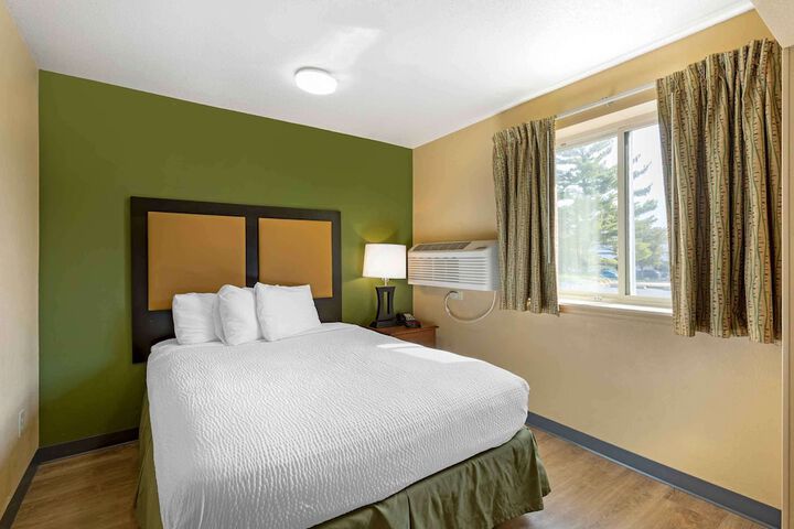 Room 10 of 23