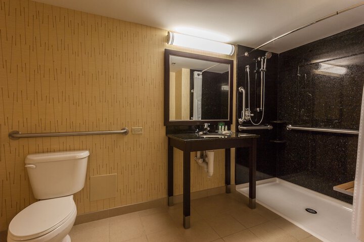 Room 15 of 43