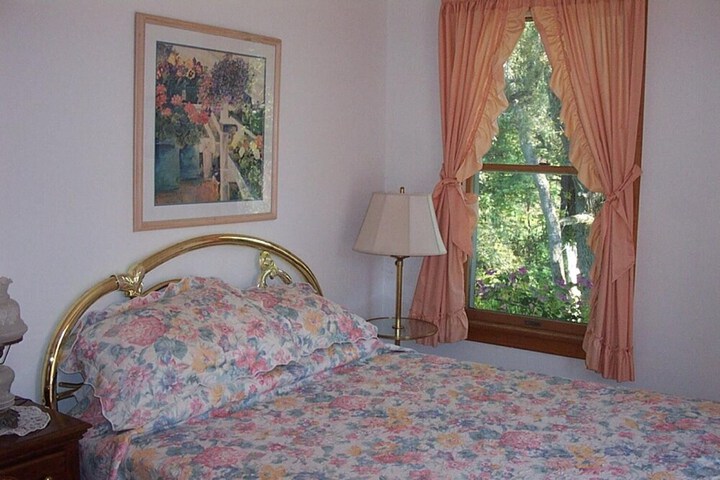 Room 6 of 25