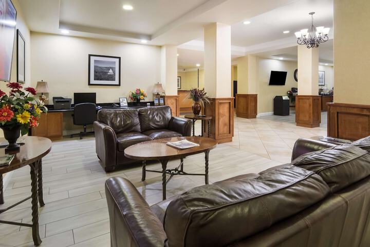 Hotel Interior 7 of 29