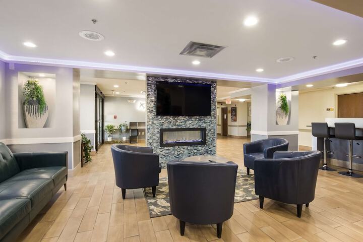 Hotel Interior 10 of 84