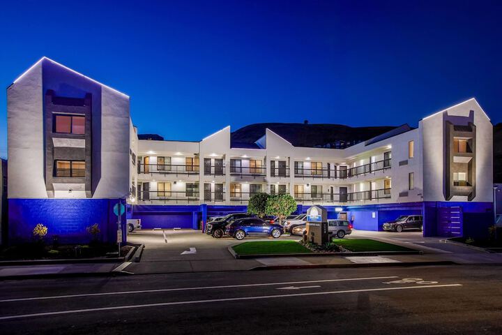 Days Inn by Wyndham San Francisco S / Oyster Point Airport