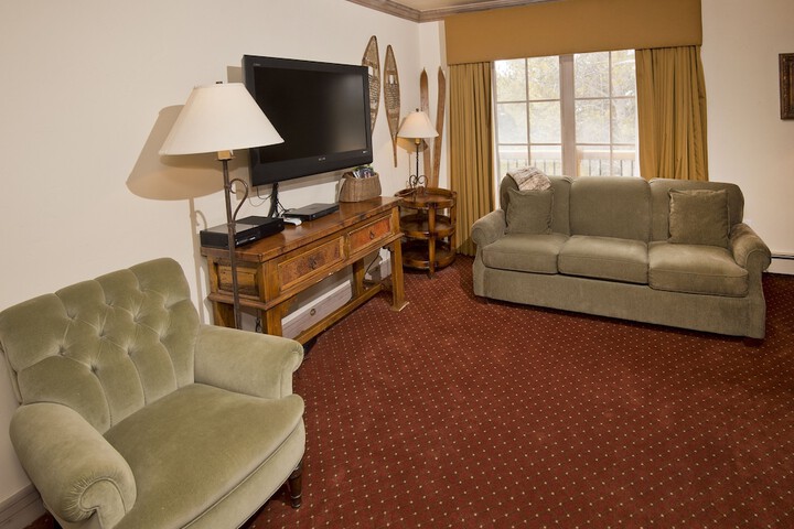 Room 81 of 450
