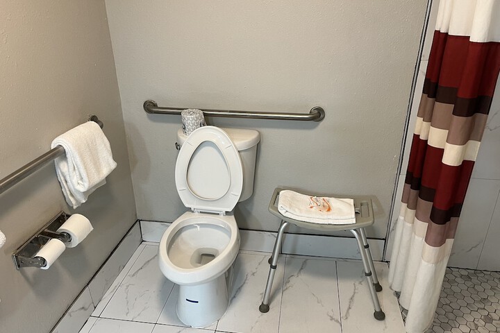 Room 17 of 22