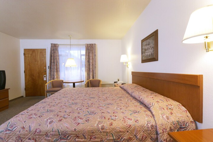 Room 14 of 26
