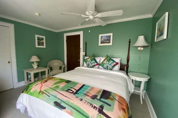 Room 40 of 82