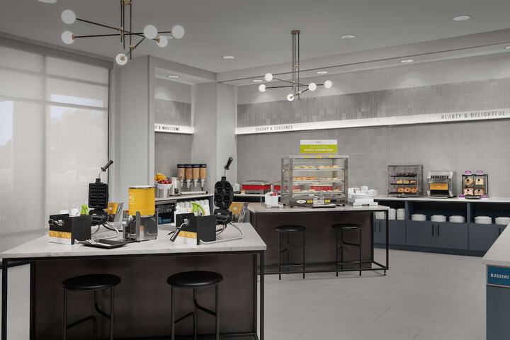 Breakfast/Coffee Service 32 of 38