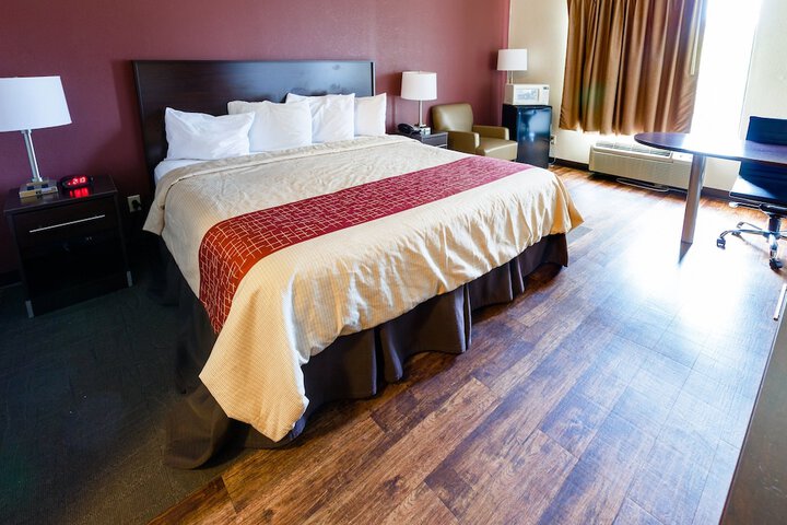 Red Roof Inn PLUS+ Danville KY