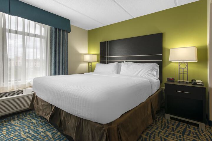 Room 20 of 37