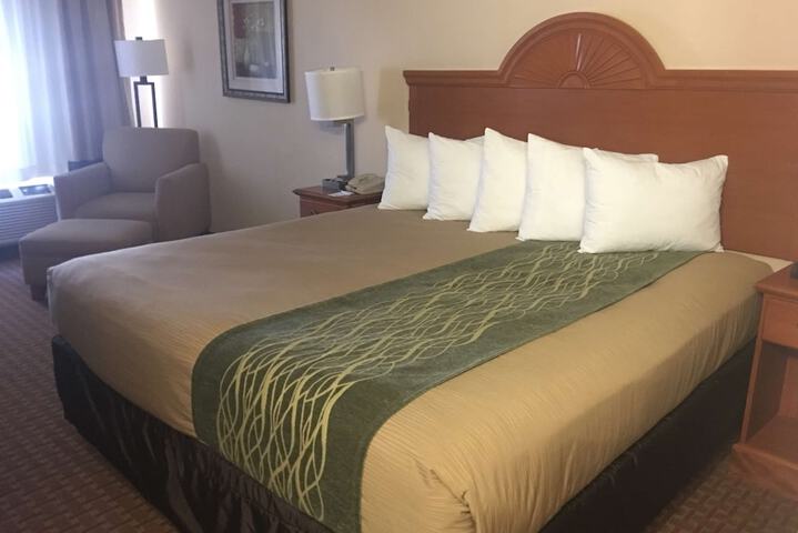 Room 11 of 20