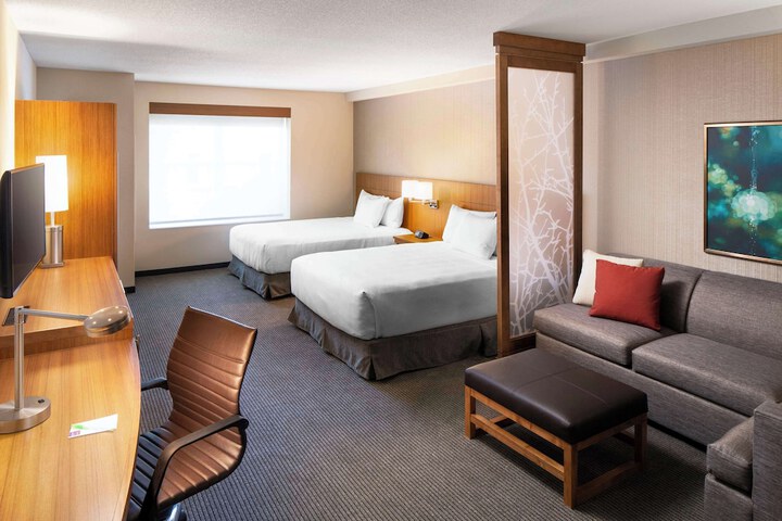 Room 9 of 20