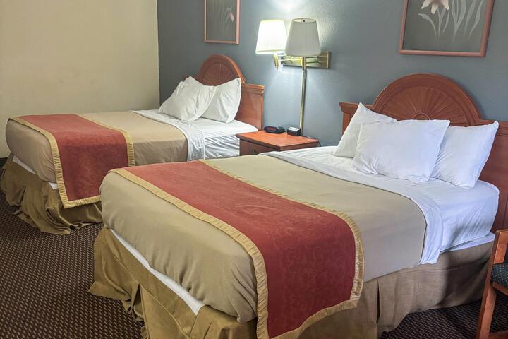 Travelodge by Wyndham Alachua