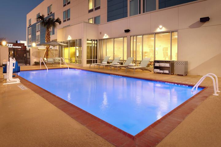 Pool 2 of 24