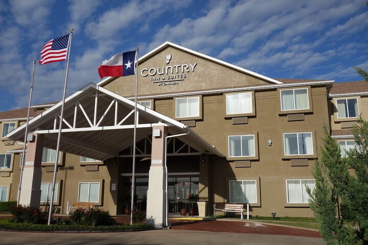 Hotel 2 of 34