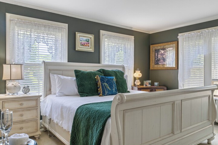 Westbrook Inn B & B