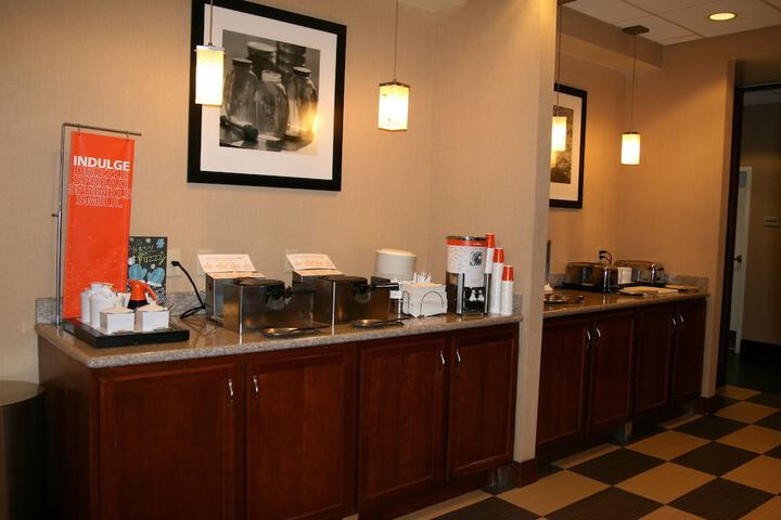 Breakfast/Coffee Service 60 of 94