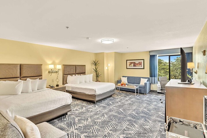 Room 21 of 35