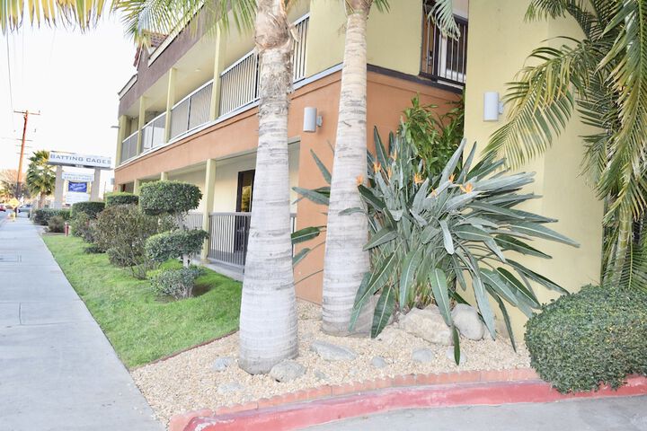 Hotel 4 of 52