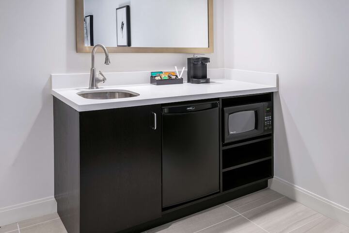 Embassy Suites by Hilton Houston West - Katy