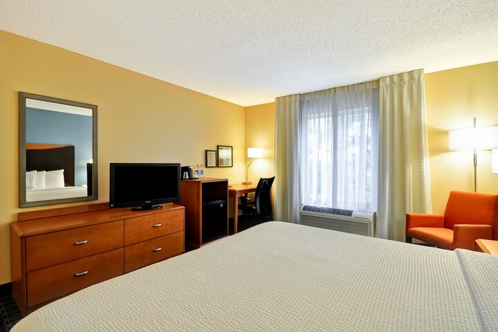 Room 13 of 24