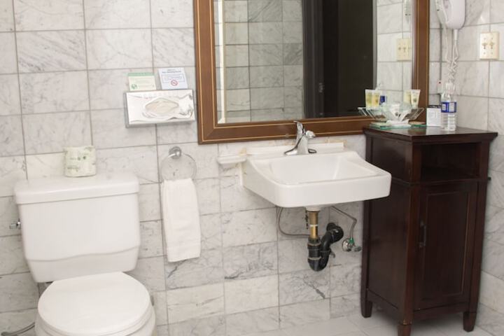 Chateau Big Bear Boutique Hotel BW Signature Collection