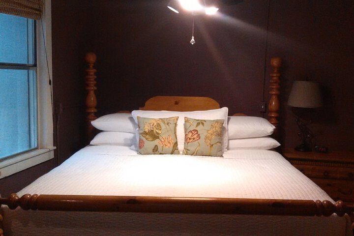 Room 51 of 90