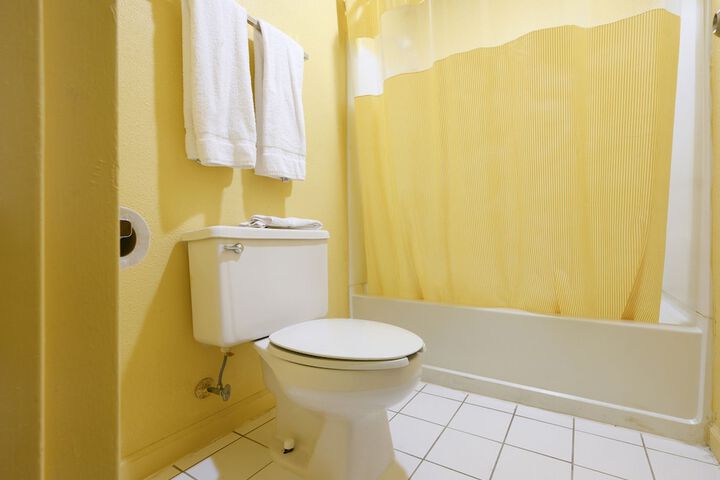 Room 15 of 24
