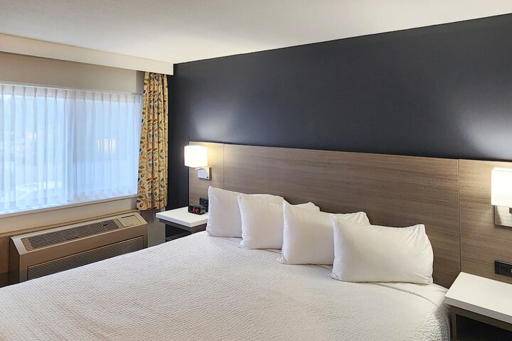 Room 35 of 50
