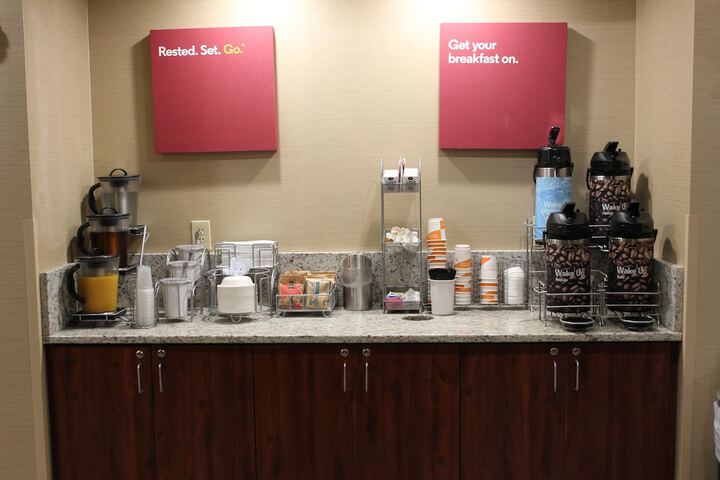 Breakfast/Coffee Service 75 of 83