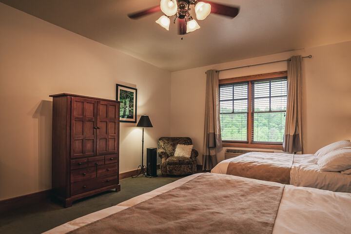 Room 92 of 136