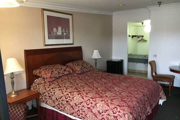 Room 26 of 41