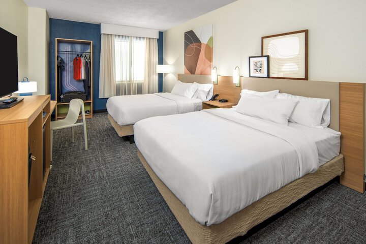 Spark by Hilton Victoria