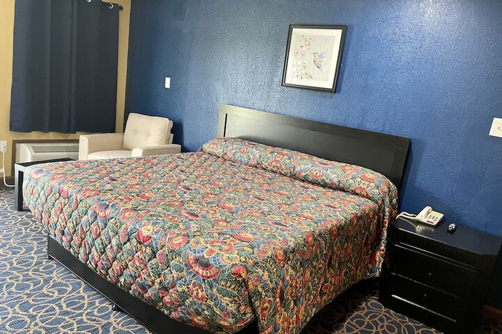 Room 11 of 13