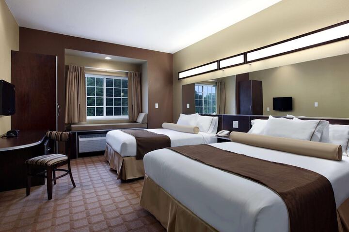 Microtel Inn & Suites by Wyndham Carrollton